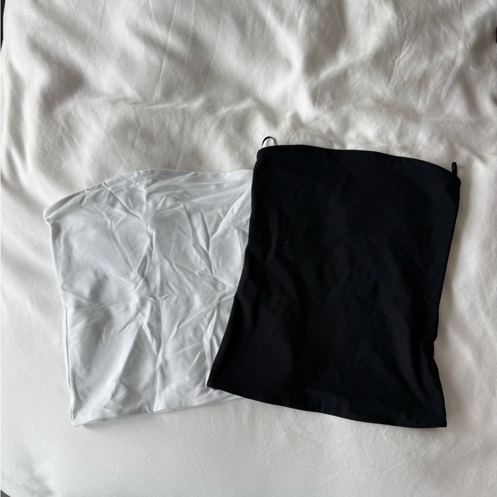 Set Aritzia Babaton Contour black and white tube tops